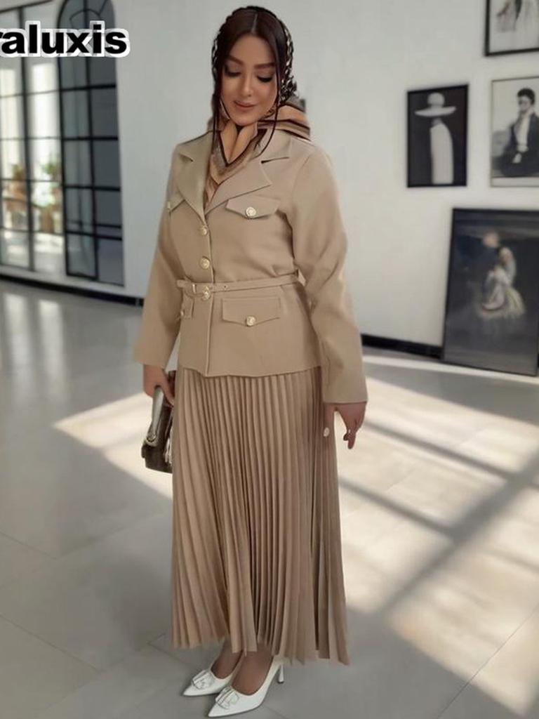 New Arrivals Women's Autumn Fashion Button Blazer & Pleated Skirt Set