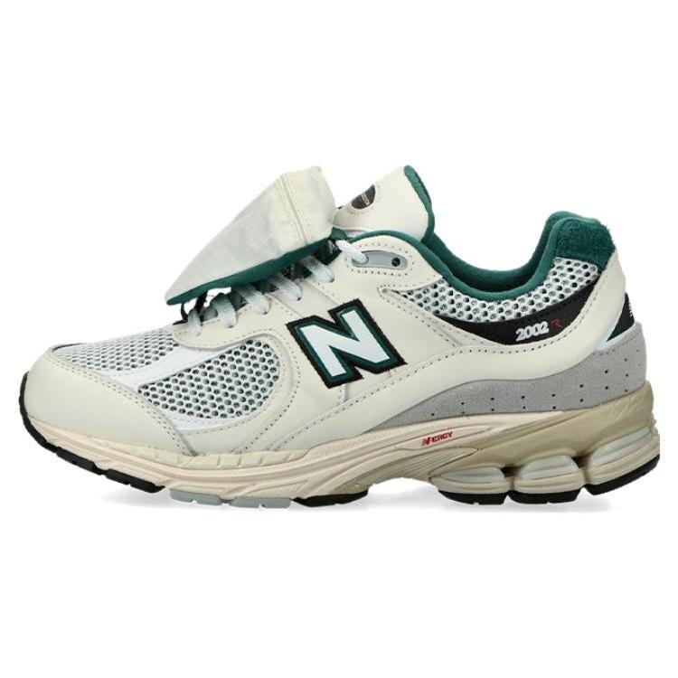 New Balance 2002R  Pouch - Nightwatch Green  Men s M2002RVD EU 43