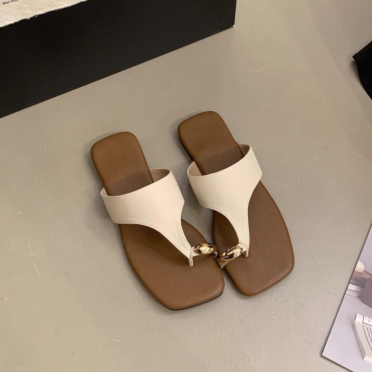 

Набор шлепанцев для женщин для ношения летом, новые мягкие сандалии на плоской подошве с перемычкой для пальцев, праздничный стиль, приморские пляжные сандалии 35