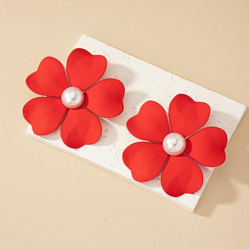 

Korean Style Vintage Pearl Flower Earrings for Women - Trendy Niche Design серебро белый