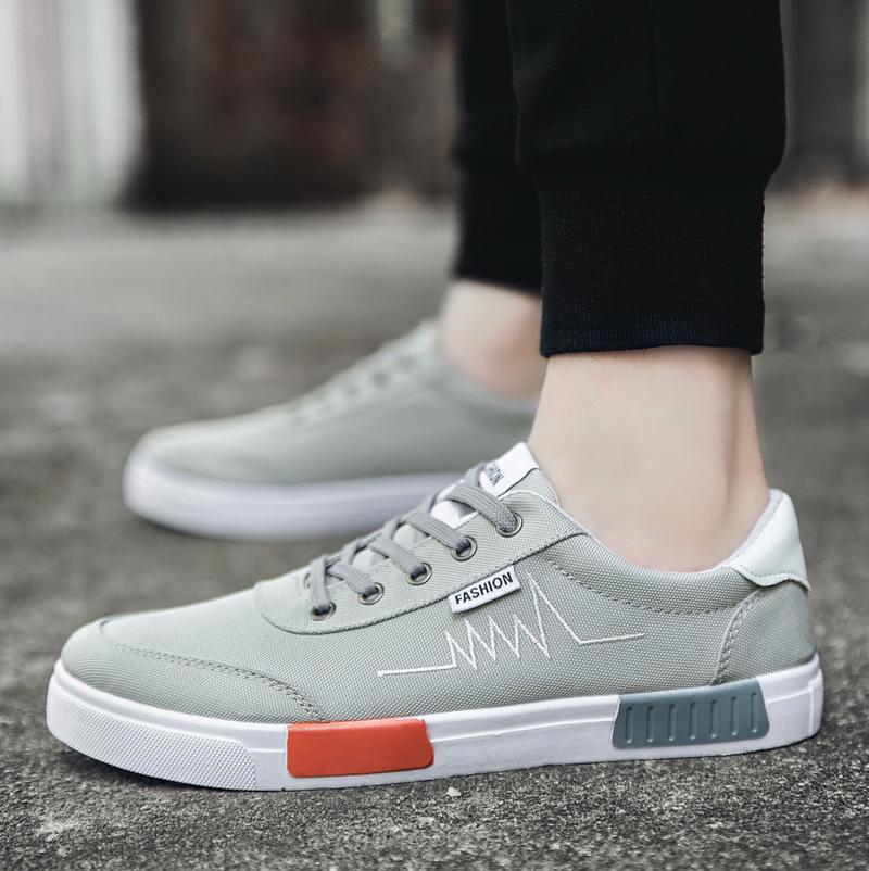 

Модные тенденции Мужская обувь Повседневная обувь из ткани для дикой моды Мужская обувь для бега Обувь для скейтборда 44