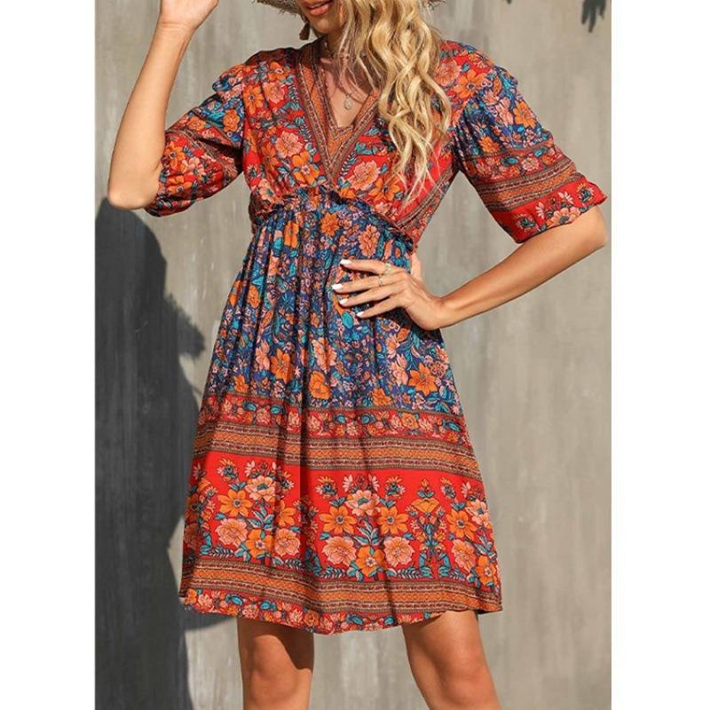 Dress V-neck short-sleeved printed retro new dress