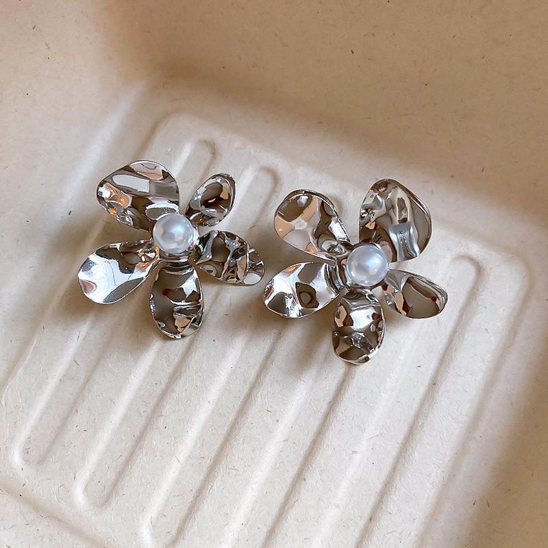 Silver Needle Gold-Plated Geometric Earrings: Chic, Luxurious, High-End Summer Style