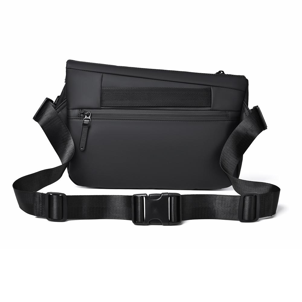 Multifunctional Chest Bag Men's Sports Machine Crossbody Bag Large Capacity Shoulder Bag