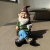 Garden Elf Dwarf Resin Decoration Ornament Rocking Chair Gnome Drinking Coffee Resin Patio Ornament Decoration