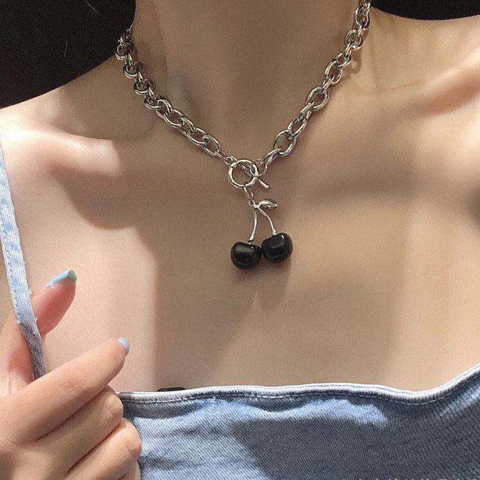 Black Cherry Necklace Female Tide Ins Hip-hop Titanium Clavicle Chain Cold Wind Accessories Choker