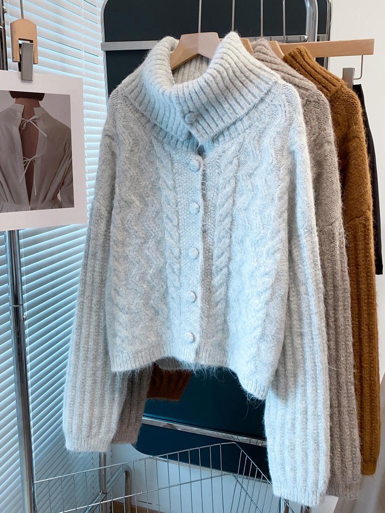 Women's High-Neck Sweater Coat - 2026 Autumn/Winter Loose Lapel Outerwear, Thick Knit Cardigan, Trendy Lazy Style