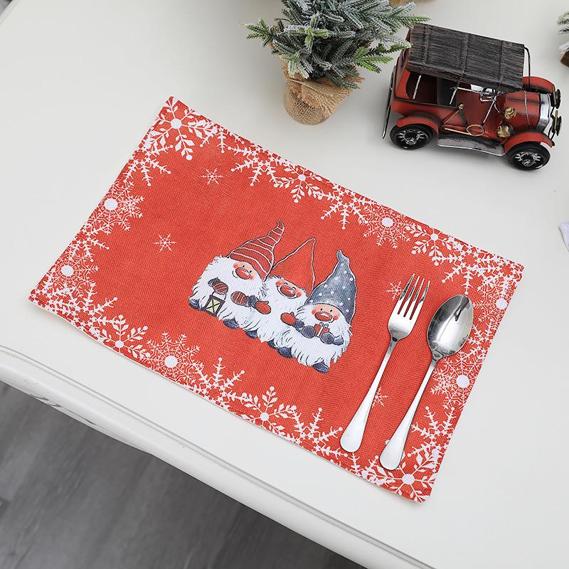 Festive Forest Man Cartoon Placemats: European & American Style Christmas Decorations for Home, Hotel, or Restaurant