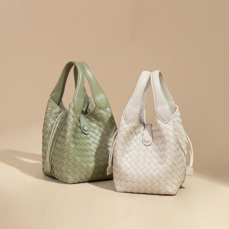Bucket Bag Fashionable Woven Women's Bag Simple and Versatile Handbag Single-shoulder Crossbody Bag