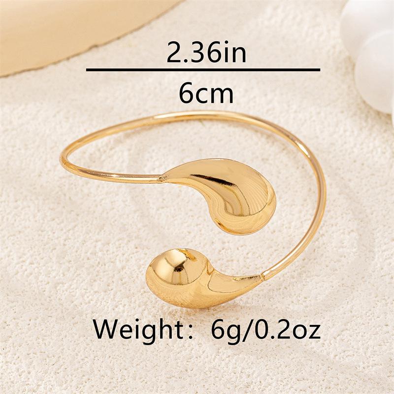 Vintage Metal Flower Starfish Upper Arm Cuff Bracelet For Women Gold Color Geometric Open Bangles Femme Aesthetic Jewelry Gift