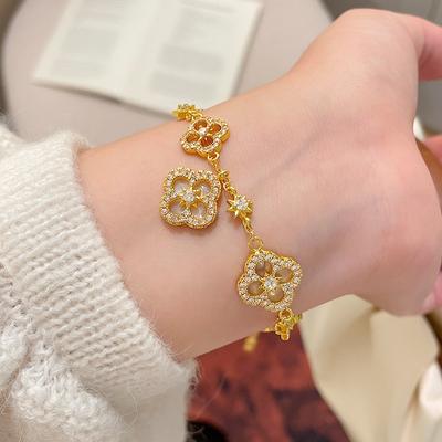 Four-petaled Flower Zircon Flower Bracelet Light Luxury High-end Temperament Adjustable Bracelet Jewelry Women