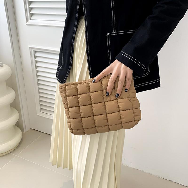 Fashionable Pleated Travel Makeup Bag Korean Style Casual Clutch For Women
