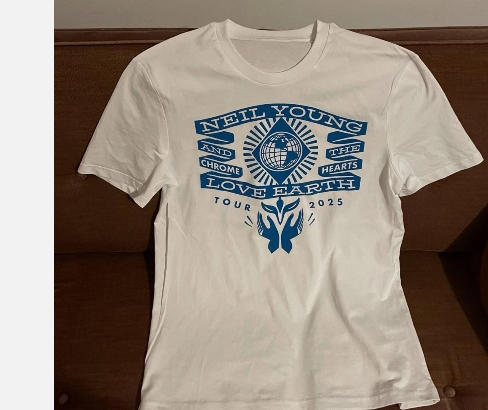 Новая футболка Neil Young And Chrome The Hearts Love Earth Tour 2025 XXXL