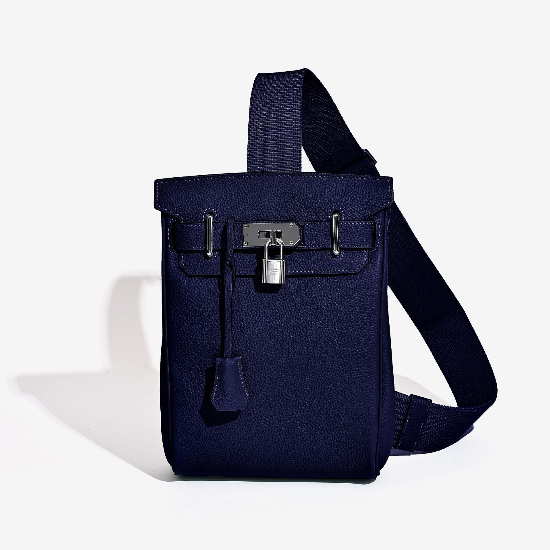 Sweet Rose Nieuwe borsttas eerste laag koeienhuid lycheepatroon uniseks mode casual eenvoudige schouder messenger tas 17*8*27cm nachtblauwe kleur