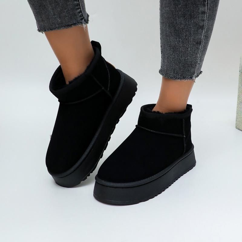 Fashion 2024 Winter Classic Women's Snow Boots Casual Fashion Plush Cotton Shoes Thick Sole Plus Velvet Warm Short Boots Women's Shoes