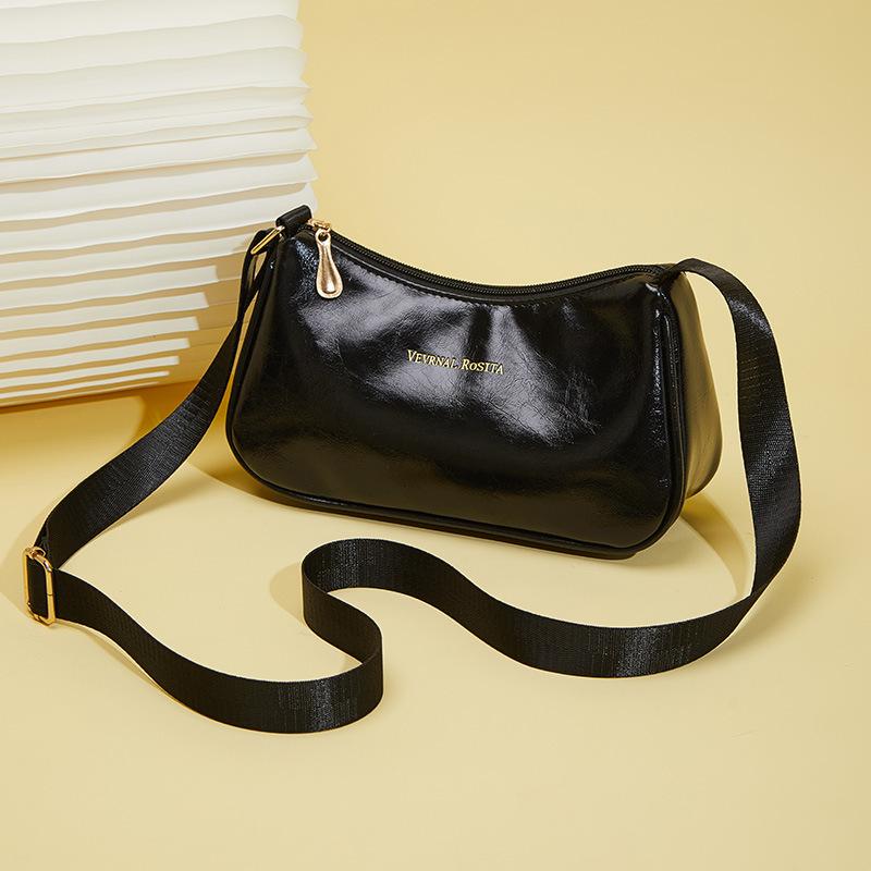 Oily Leather Retro Armpit Bag 2025 European and American Shoulder Bag VR New Mobile Phone Bag Large Capacity Female Hobo Armpit Bag