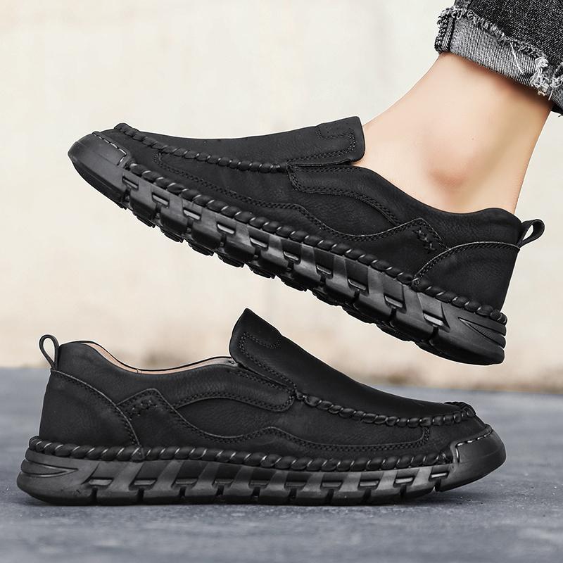 Fashion High Quality Men Casual Shoes Thick Bottom Mens Non-Slip Loafers Handmade Male Stylish Business Shoes Hot Sale Men Slip on Shoes
