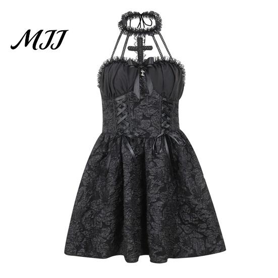 Gothic Lolita Pendant Dress Women's Sleeveless Lace Vintage Corset Halter Swing Full Round Skirt Dramatic Cocktail Victorian Style Black Punk