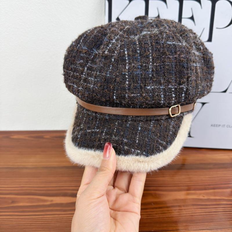 Autumn and Winter New Plush Plaid Temperament Fashionable Warm Octagonal Hat Women's Literary and Artistic Face Newsboy Hat
