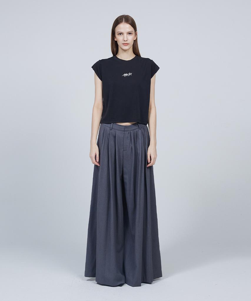 Meuameu [Essential] Logo Basic Slim T-Shirt