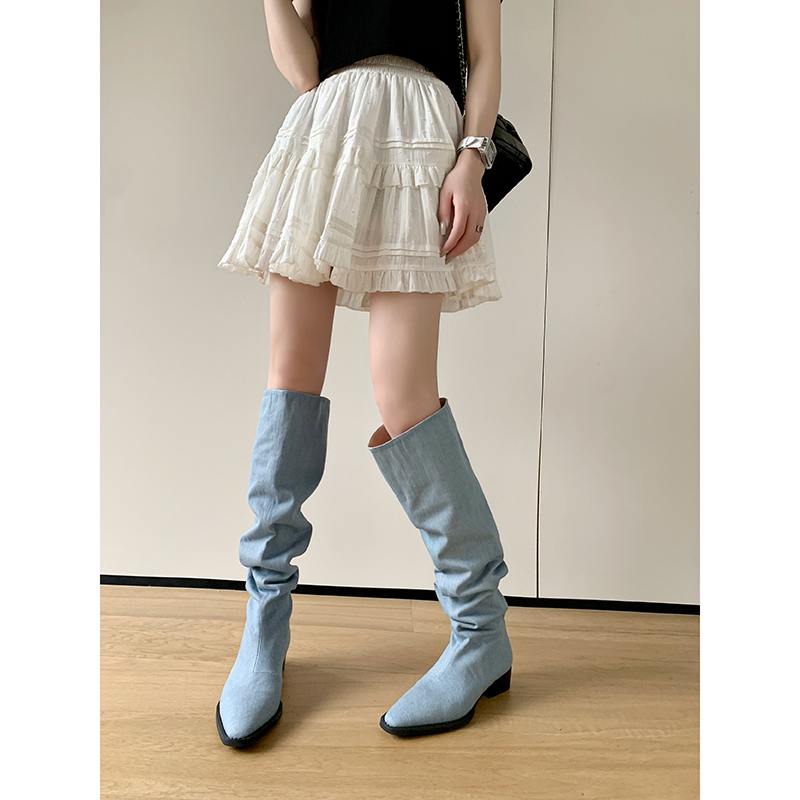 Krazing Pot Denim automne hiver chaussures bout rond épais talons moyens sans lacet plissé décoration bottes occidentales femmes cuissardes