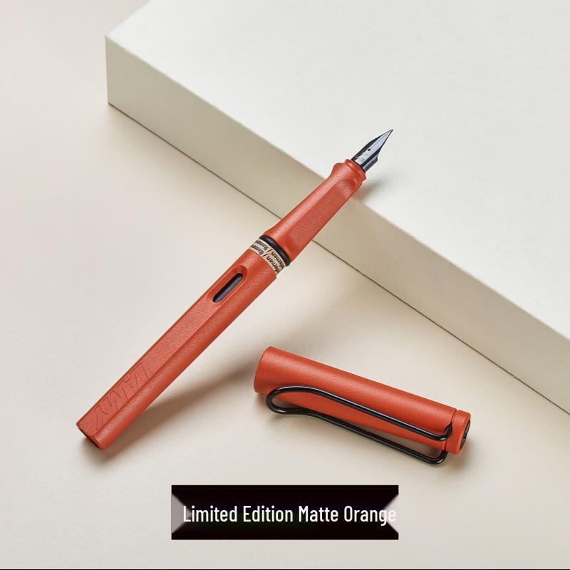 Lamy Safari Fountain Pen Gift Set with Engraving