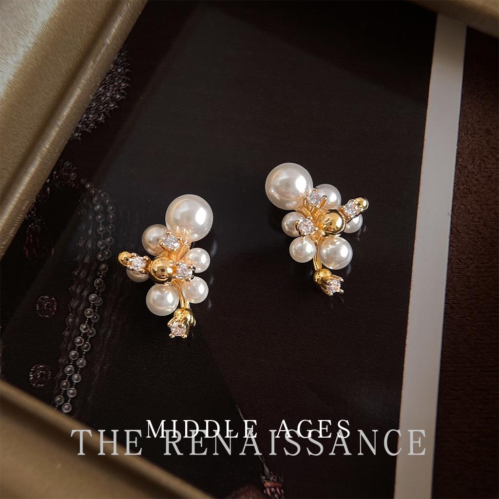 Light zircon pearl fireworks earrings Fashion commuter temperament Elegant earrings Women
