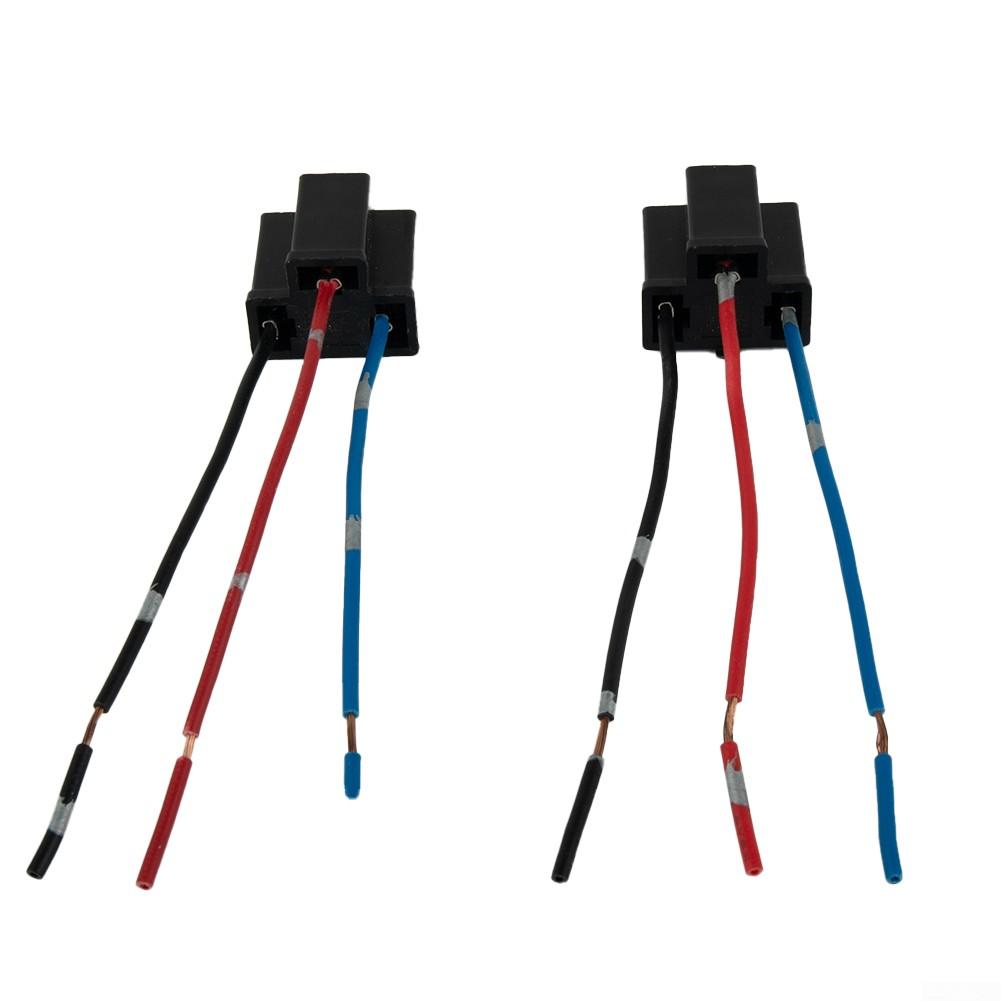 10 Gramm Steckdose 12/24V 2 x 2 Stück 3-poliger Anschluss Scheinwerfer