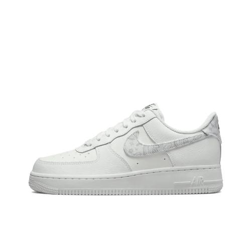 

Nike Wmns Air Force 1 Low White Paisley DJ9942-100 EU 36.5 белый/чёрный