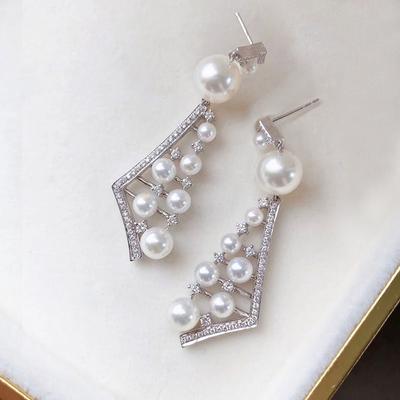 Huitan Exquisite Simulated Pearl Drop Earrings Modern Geometric Fashion Ear Accessories for Women Bright Wedding Party Jewelry