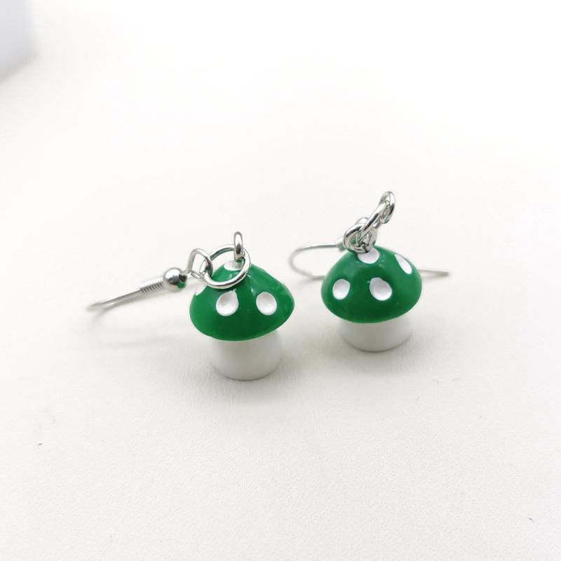 Small Mushroom Shaped Dangle Earrings Cartoons Cute 8 Colors Handmade Drop Earrings For Women Girls Jewelry Lovely Funny Gifts