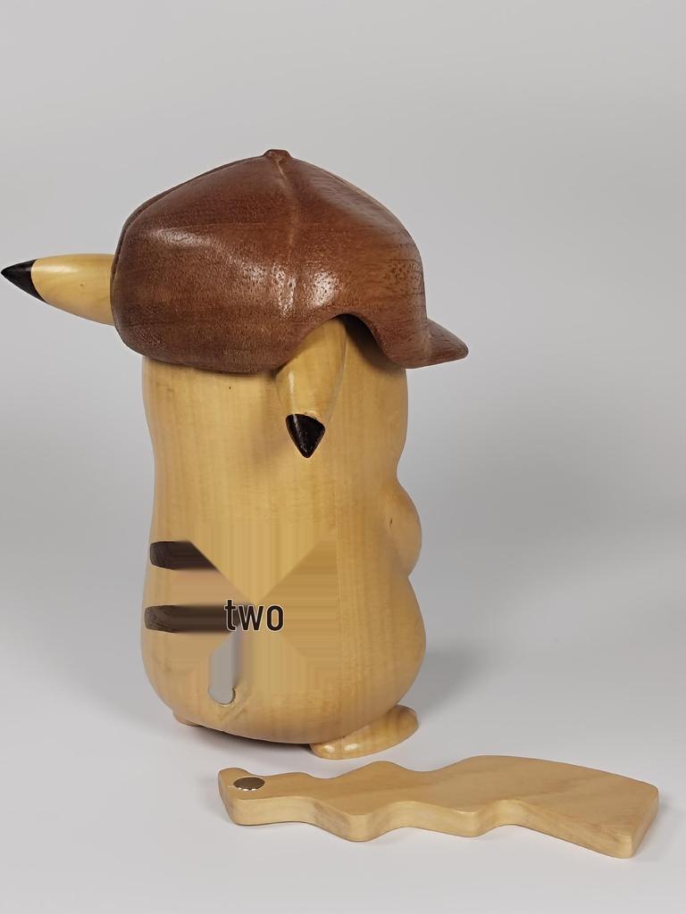 Boxwood Hand-carved Pikachu & Gengar Sandalwood Desk Ornament Gift