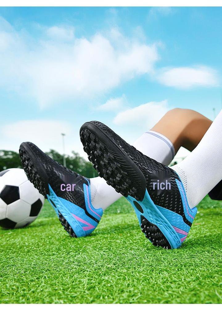 Professional Youth Futsal Low-Top Lace-Up Football Shoes with Long Studs