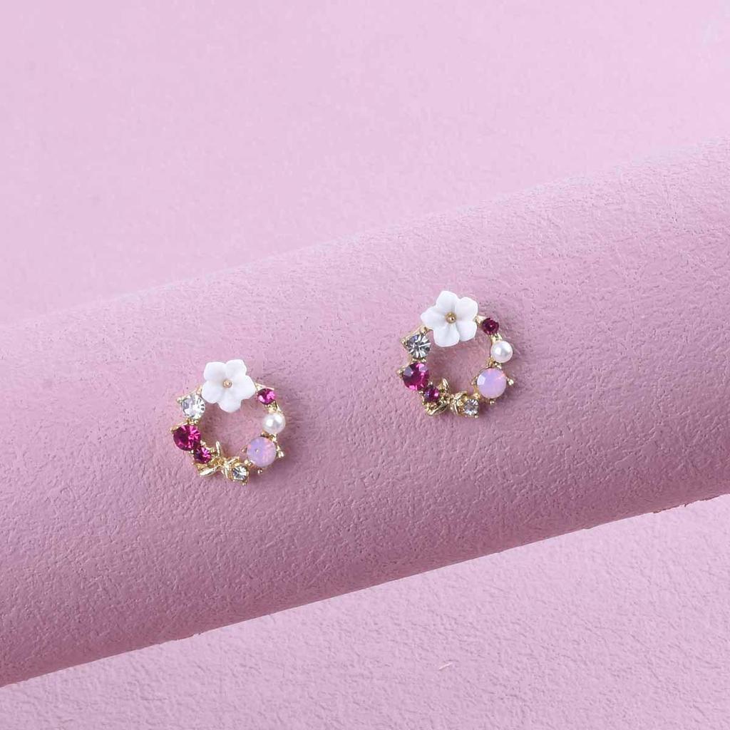 Elegant Silver Needle Pearl Flower Earrings - Simple, Versatile Ear Studs for Women