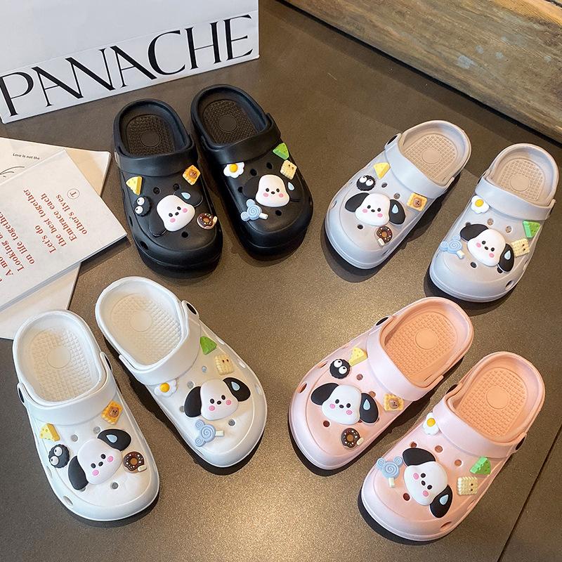 Buty z dziurami damskie antypoślizgowe spersonalizowane modne miękkie na grubej podeszwie do noszenia na zewnątrz letnie plażowe codzienne fajne kapcie nowe