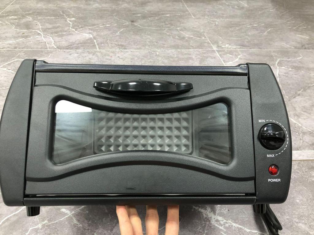 Multifunktionaler Elektroofen & Pfannkuchenmaker - Ideal zum Braten & Backen.