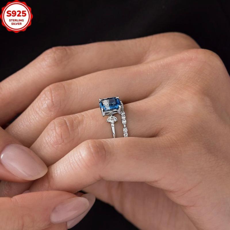 1A stylish and unique ring for women S925Sterling silver couple's ring Easy-to-wear dark blue zircon ring jewelry Women's Gift Give to a good friend