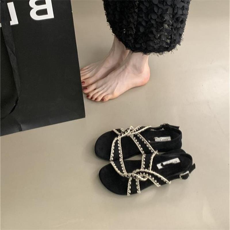 

2025 summer new foreign style cross word with flat bottom retro ethnic style sandals casual beach Roman shoes 35