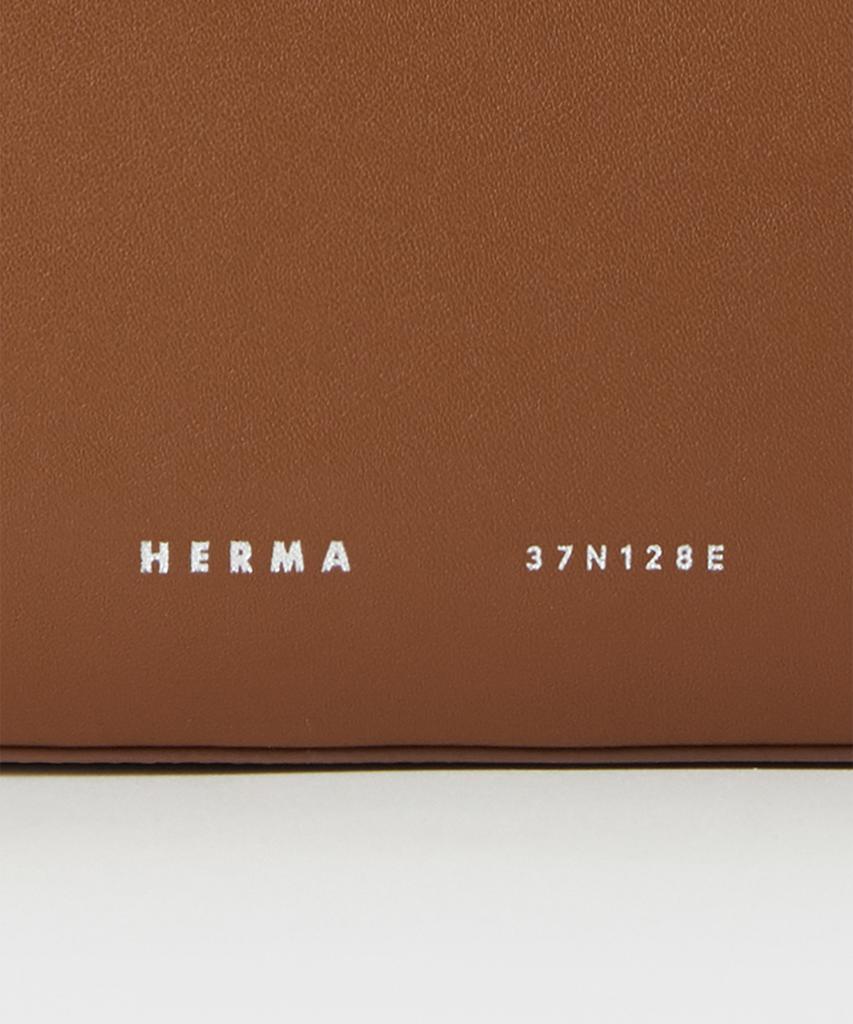 Herma Kua Tote Bag Wood