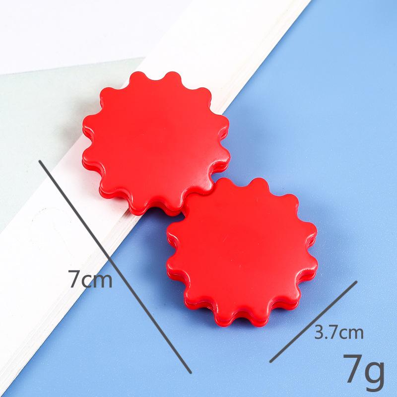 6Pcs Graffiti Retro Style Fingertip Top Color Decompression Small Toy Creative Rotating Gear Fingertip Top Convenient To Carry