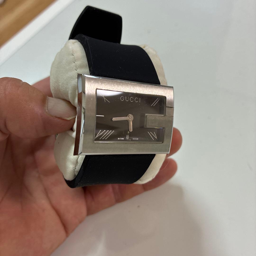 Used GUCCI G-Frame watch black rubber strap ends soon
