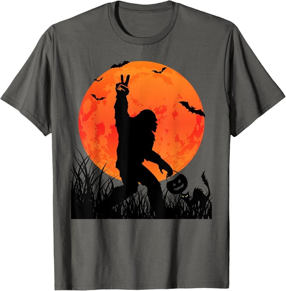 

Funny Halloween Rocking Sasquatch Bigfoot Halloween T-Shirt 3XL