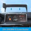 Soporte de teléfono con carga inalámbrica para BMW X5 (2014-2023) con Navegación de Modelo de Pantalla.