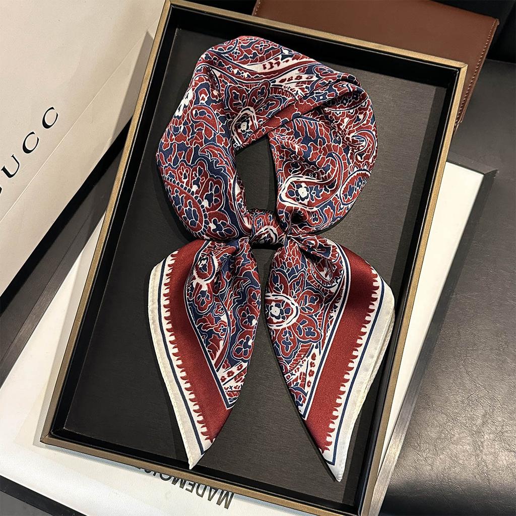 Luxury Paisley Silk Satin Head Scarf For Women Plaid Print Kerchief Neck Scarfs 70cm Square Shawls and Wrpas Scarves For Ladies
