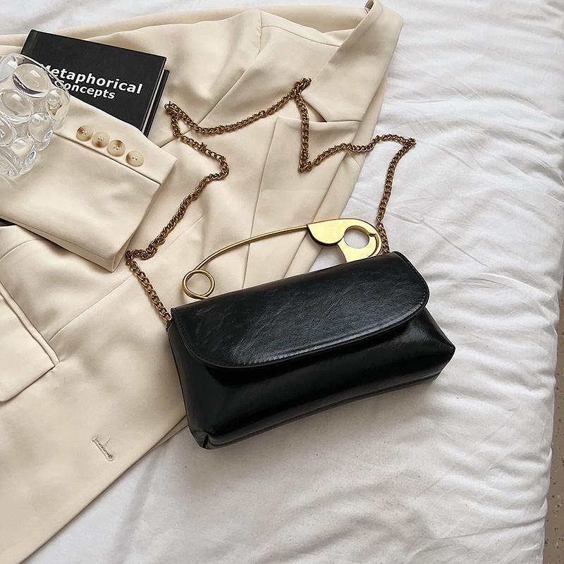 

Simple and fashionable shoulder bag for women 2025 summer new simple casual fashion small square bag retro messenger bag for women чёрный