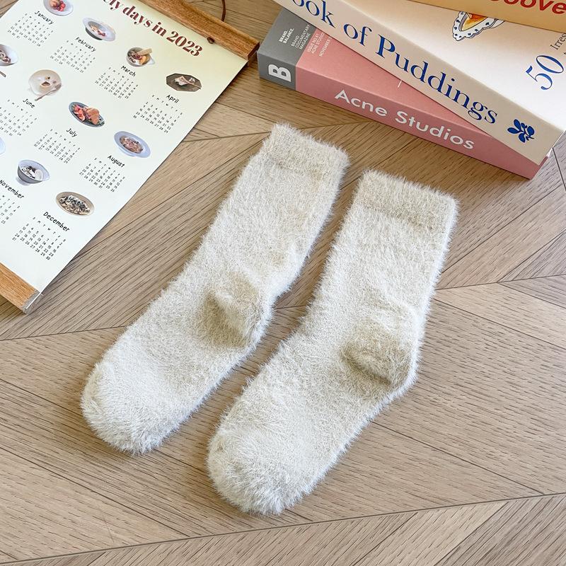 

Solid Color Macron Sleep Socks Winter Mink Velvet Warm Women S Socks Cute Non-Shedding Floor Women S Socks One size легкие хаки