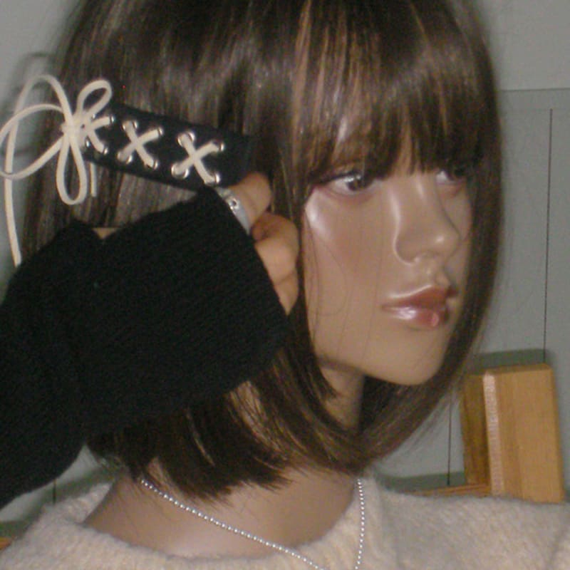 

nff string ribbon hairpin-black ONE