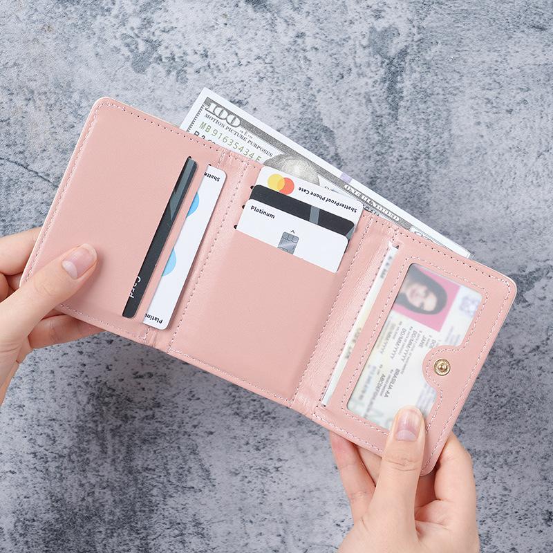 Anime Cartoon Coin Purse: Cute Foldable Student Wallet & Card Holder