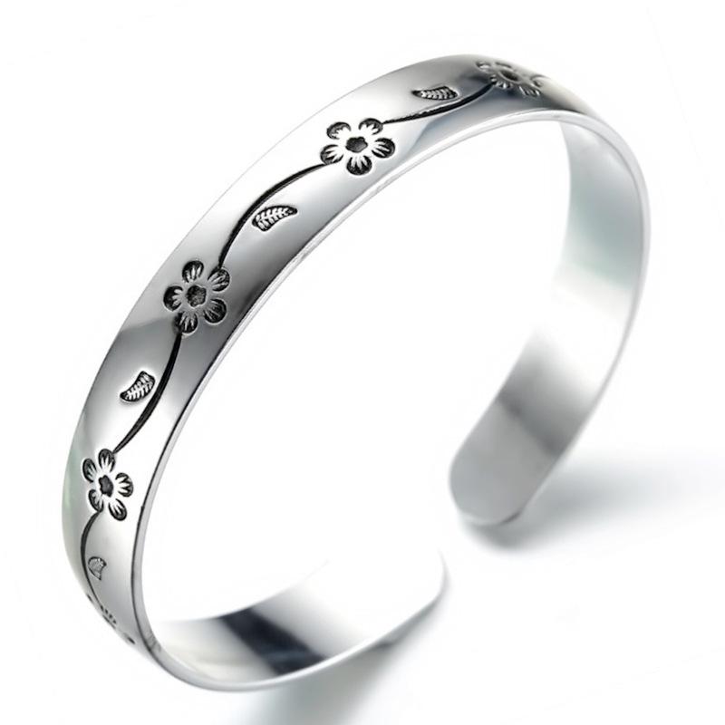 Retro Thai Silver Floral Bracelet