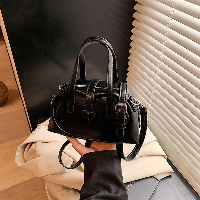 Nischentasche Damen 2025 neue Sommer beliebte vielseitige Umhängetasche Mode Handtasche Kissen-Tasche